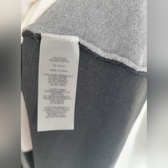 Aaeda womens open cardigan Size M Long Sleeve Black White Colorblock New - Picture 3 of 5